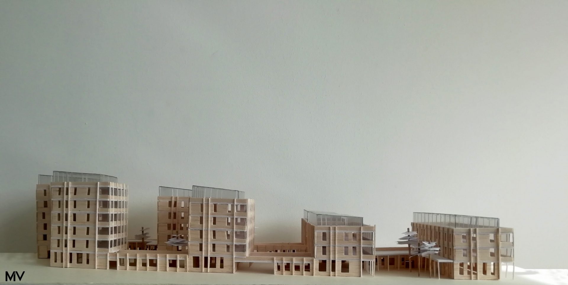 Logements collectifs – Projet fictif de logement collectif à Montpellier. Maquette réalisé en balsa