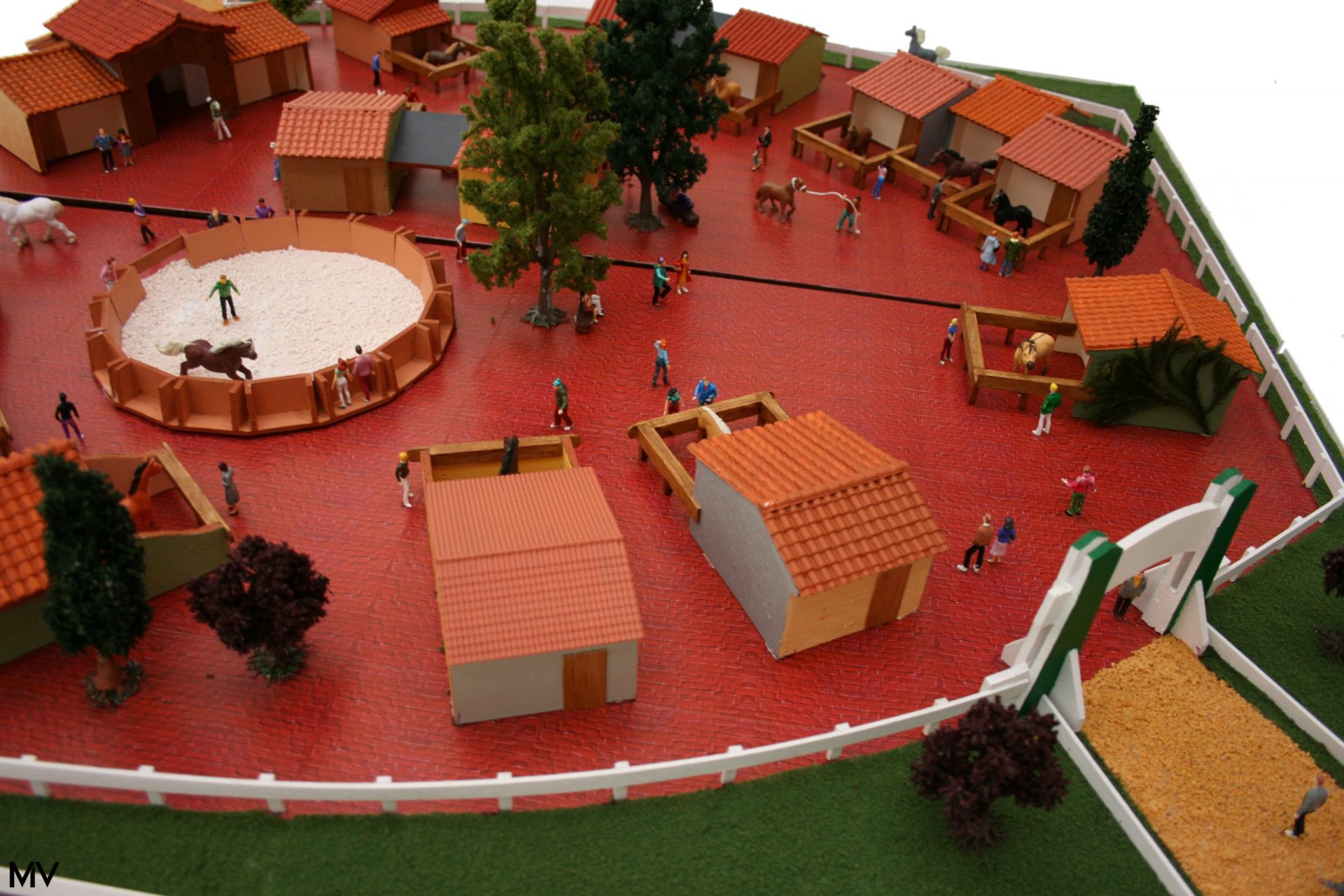 Parc Chevaux du Monde – Maquette d'un quartier de parc équestre, maquette en carton plume